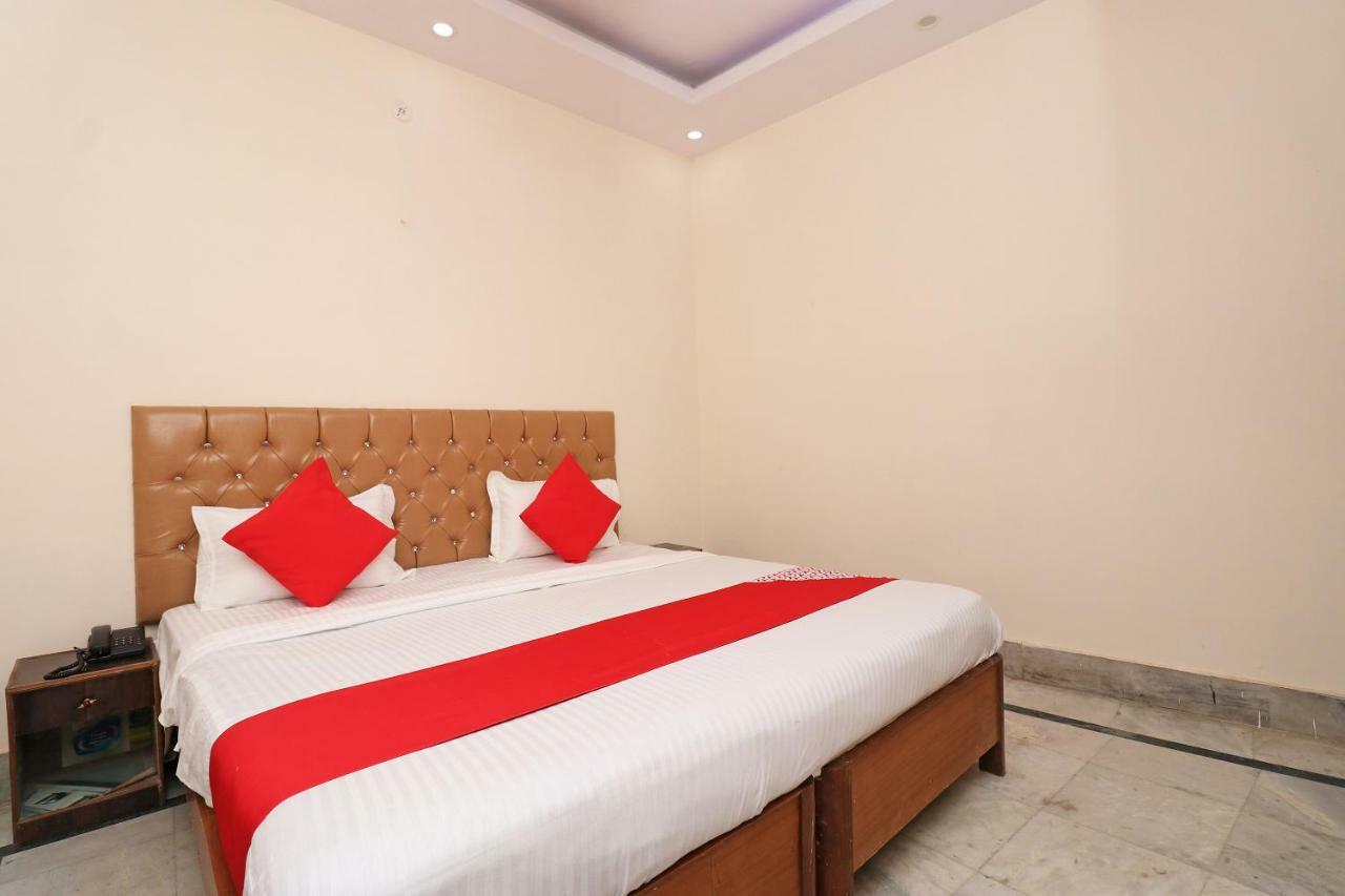 Oyo 30288 Hotel Moon Palace Lucknow Exterior photo