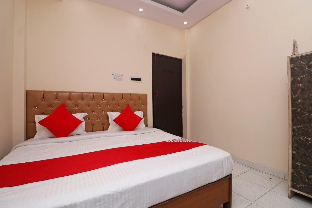 Oyo 30288 Hotel Moon Palace Lucknow Exterior photo